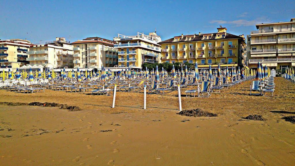 Hotel Madera Lido di Jesolo Buitenkant foto